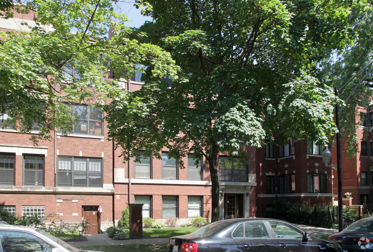 Building Photo - 5211 S Greenwood Ave