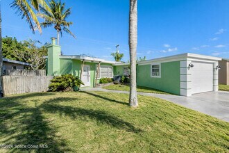 Building Photo - 206 4th Ave