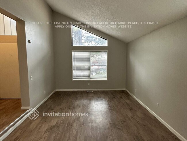 Building Photo - 18953 E Kent Cir
