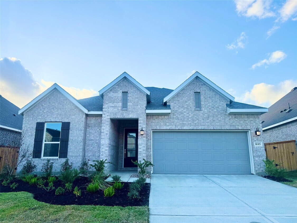 Foto principal - 16315 Mesquite Fld Dr