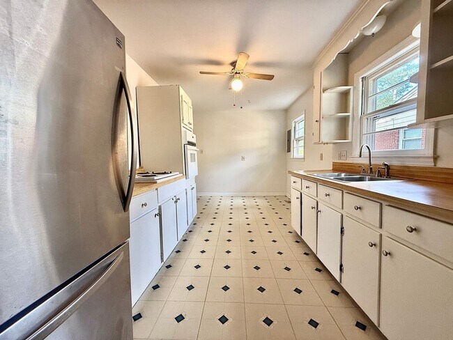 Foto del edificio - 3 Bedroom 1 Bath Home in Durham