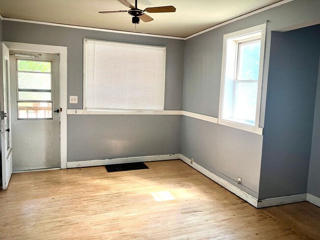 Building Photo - 1716 Plover Street