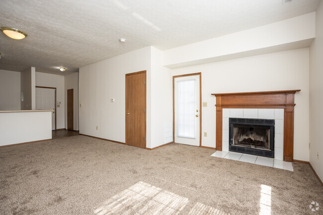 3BR, 3BA - 1353 PIES2 - Newbridge Commons