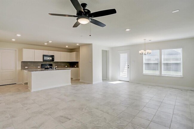 Foto del edificio - 28419 Aubrey Orchard Ln