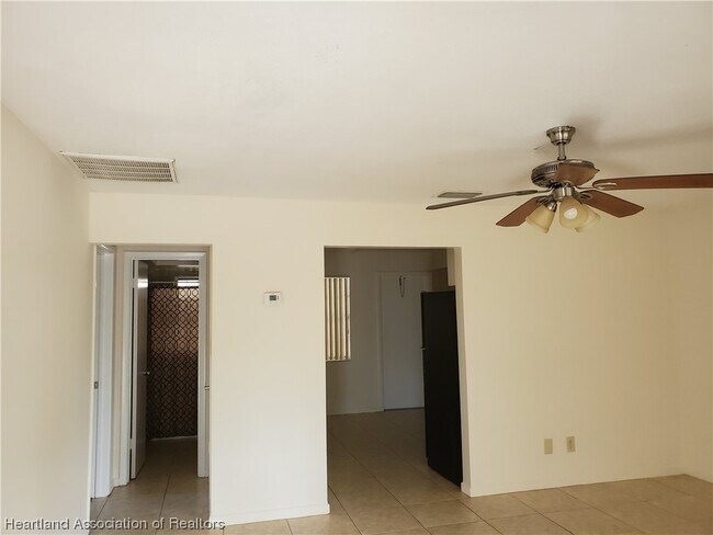Foto del edificio - 107 Atlas Ct NW