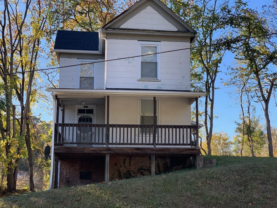 Primary Photo - 3 br, 1 bath House - 3217 Hill St