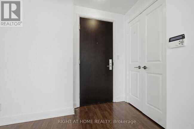 Building Photo - 50 Absolute Ave