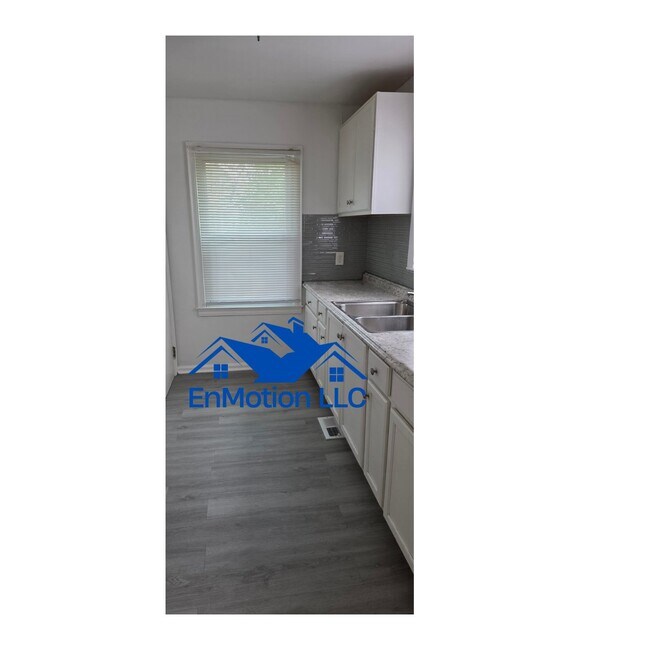 Foto del edificio - 7787 Winthrop St