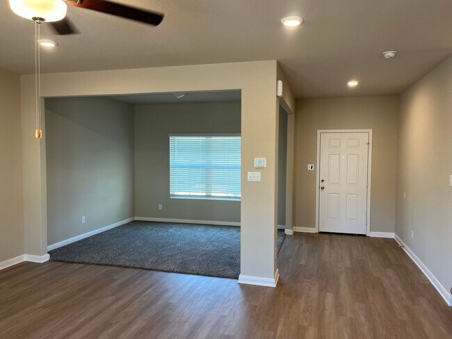 Building Photo - New Home for Lease: Modern Comfort and Sty...