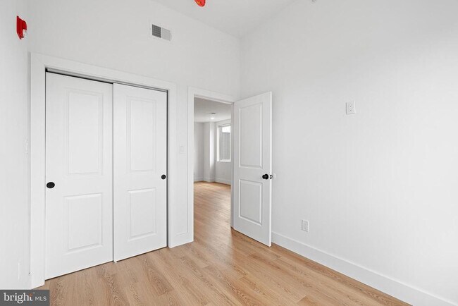 Building Photo - 929 N 40th St
