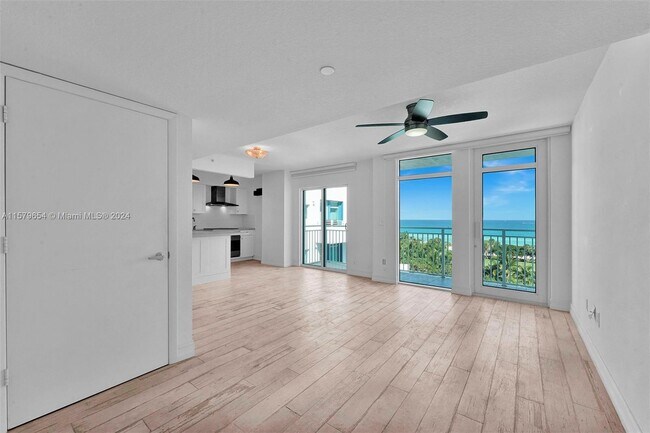 Building Photo - 7600 Collins Ave