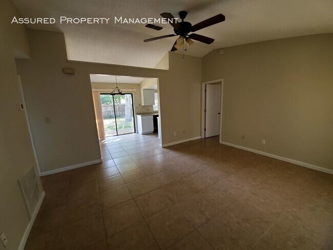 Building Photo - 2727 Dobbin Dr