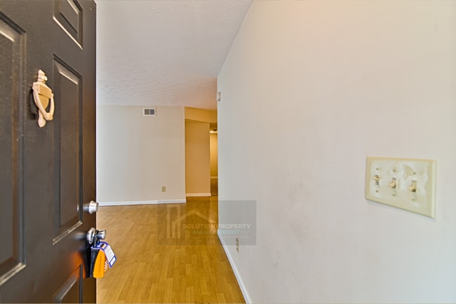 Photo - 1102 Augusta Dr Townhome