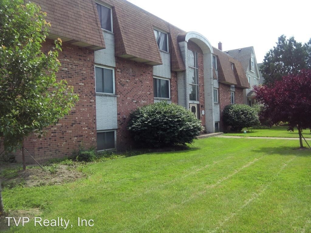 Foto principal - 960 E Erie Ave