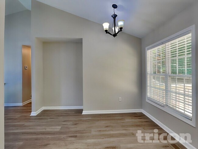 Foto del edificio - 2979 Rolling Ln