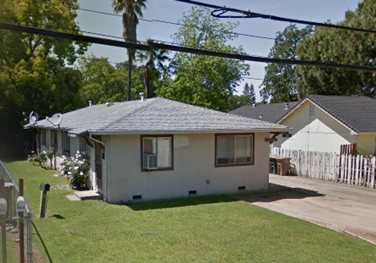 Foto principal - Beautiful 2 bedroom 1 bath located in Elk ...