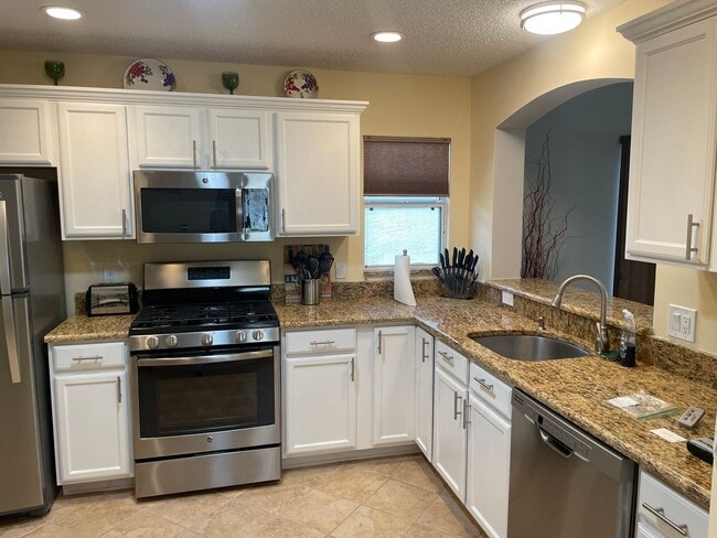 Building Photo - 1069 Burnettown Pl