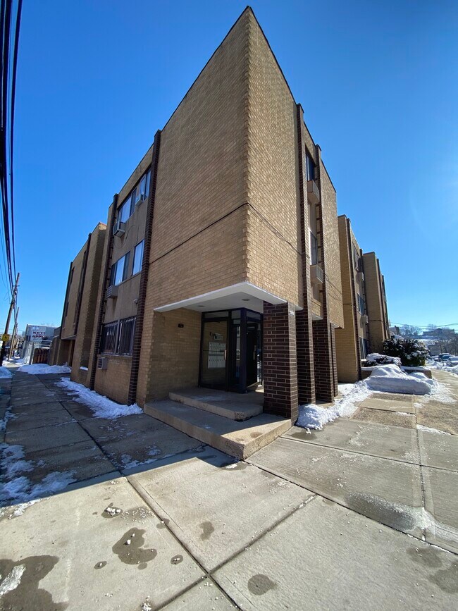 Foto del edificio - 1536 41st St