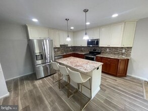 Building Photo - 9609 Barkston Ct