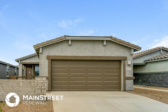 Building Photo - 10707 W Dickerson Dr