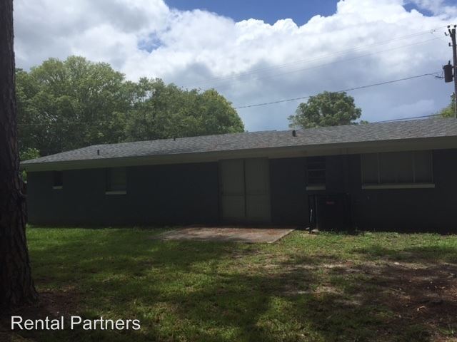 Building Photo - 7405 Dostie Dr E