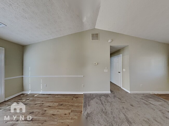 Building Photo - 185 Waters Edge Dr