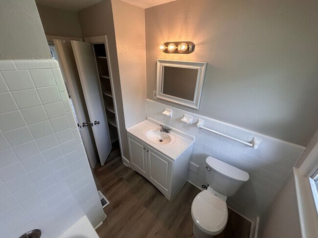 Foto del edificio - 4402 Kiger St SW