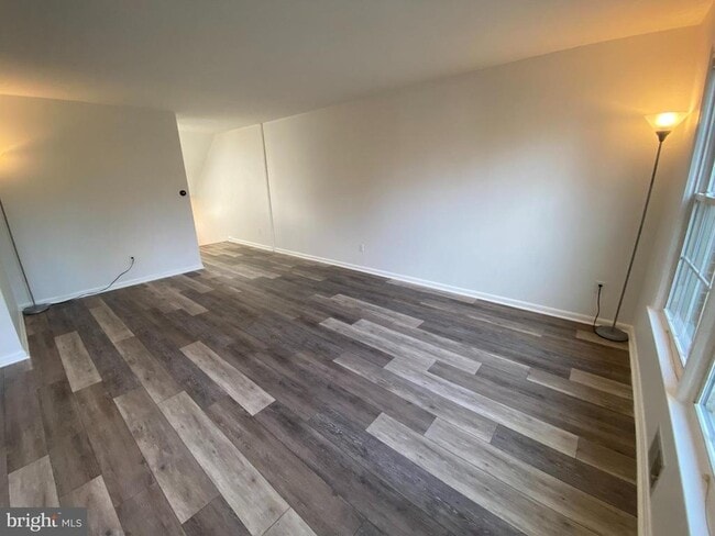 Foto del edificio - 3116 Cedar Grove Dr