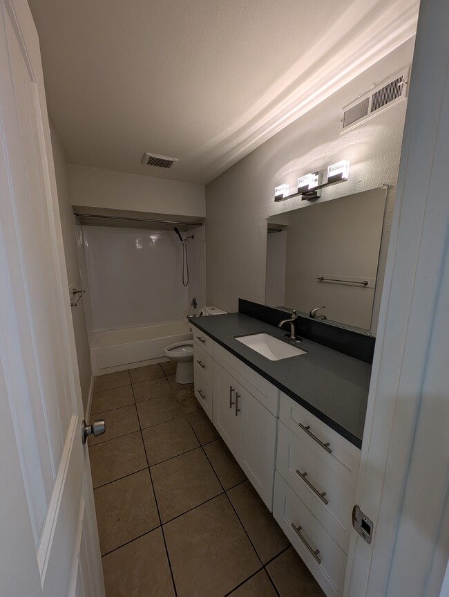 Foto del edificio - 7101 Westview Pl