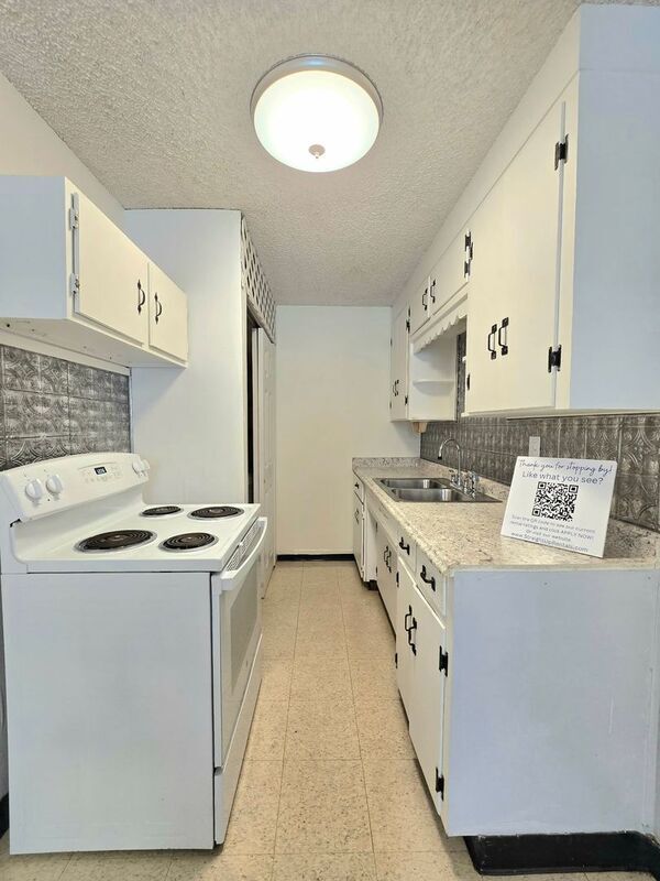 Building Photo - 715 S Missouri Ave