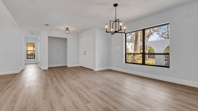 Foto del edificio - 4907 Parson Brown Ln