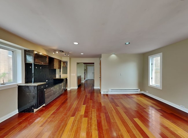 Building Photo - 2025 N 75th Ct