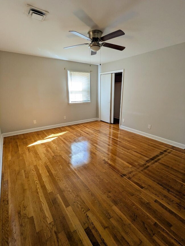 Foto del edificio - 3930 Yarbrough Ave