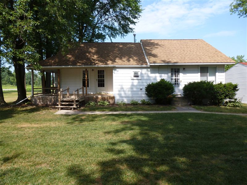 Foto principal - 8496 Vassar Rd