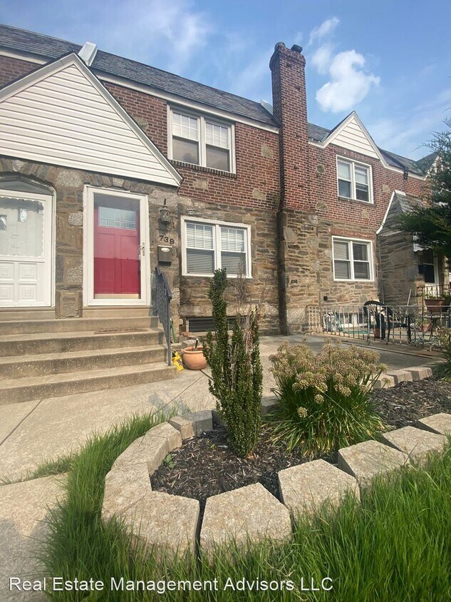 Primary Photo - 3 br, 1 bath House - 739 Eaton Rd