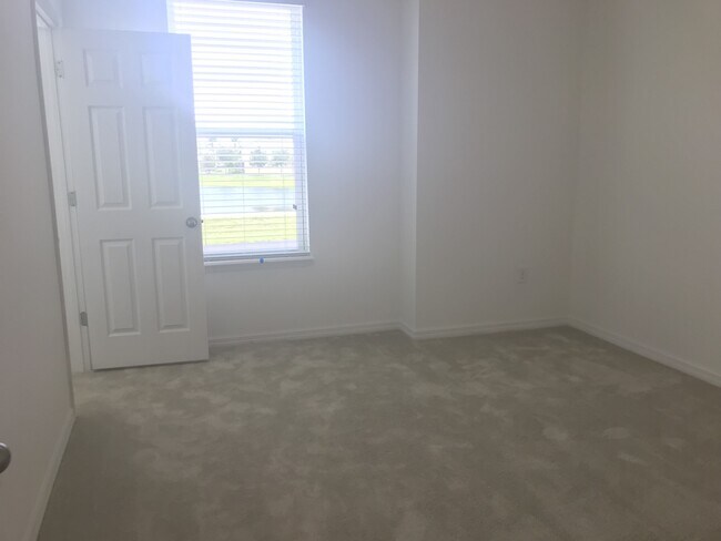 Foto del edificio - 4 Bedroom at Westside Village Heart of Win...