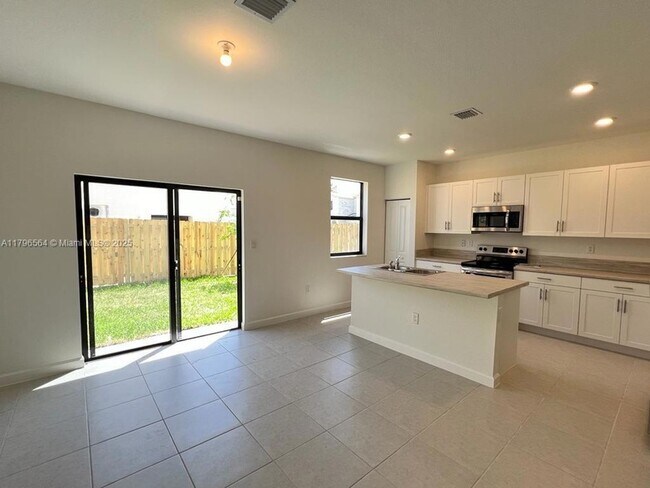 Foto del edificio - 11976 SW 244 Ln