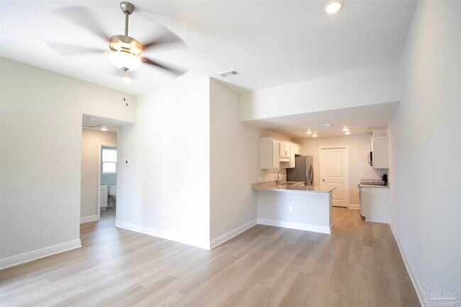 Building Photo - 6910 Sea Turtle Cir