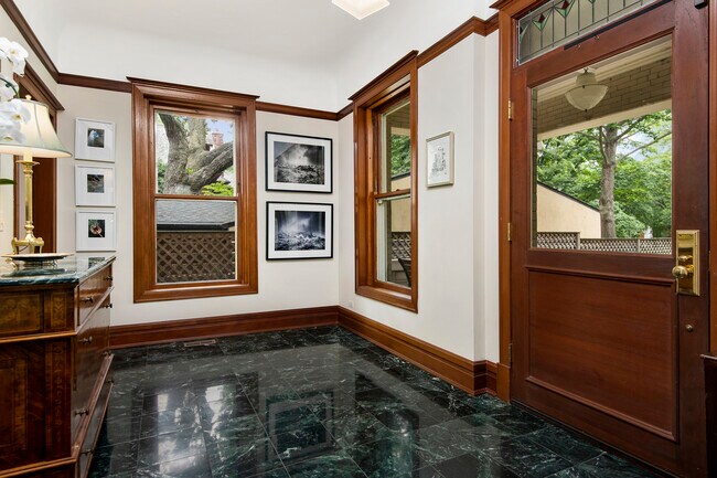 Foto del edificio - 4247 N Hazel St