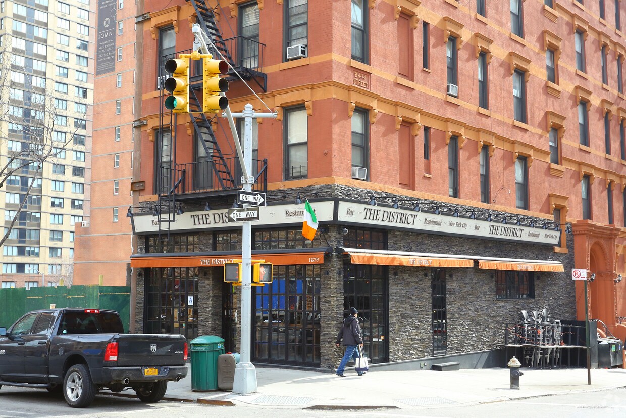 Foto del edificio - 1679 3rd Ave