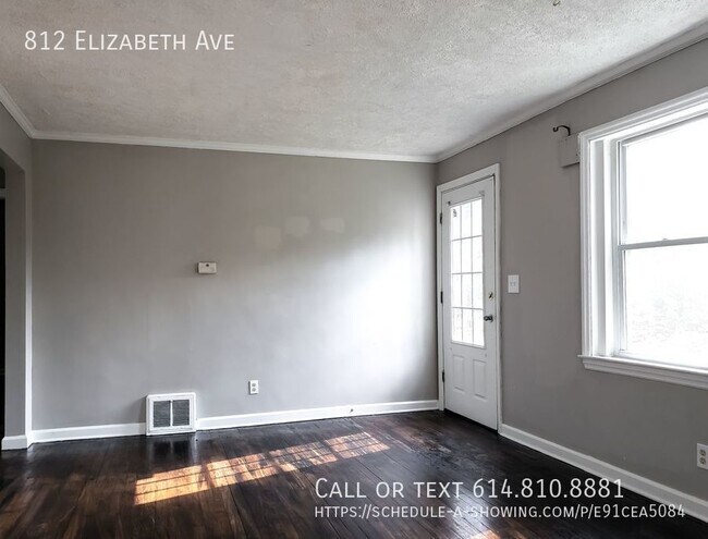 Building Photo - Three Bedroom Cape Cod Home