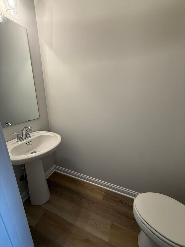 Foto del edificio - 6469 Fortuna Ave