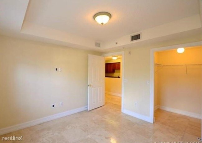 Building Photo - 101 Sidonia Ave