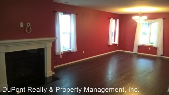 Building Photo - 4 br, 3 bath House - 1163 Swan Loop