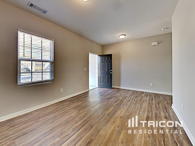 Foto del edificio - 238 Trail Winds Dr