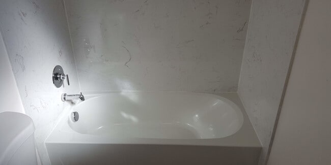Bathroom - 1635 S Sutter St
