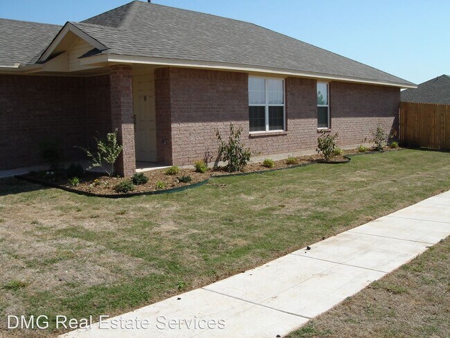 Building Photo - 3 br, 2 bath House - 802 Beaumont Sq