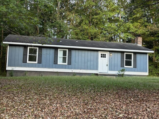Foto del edificio - Newly Renovated three bedroom two bath home