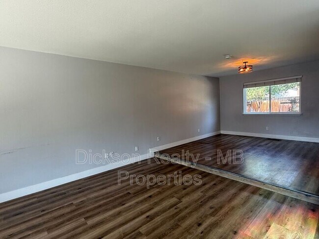 Foto del edificio - 3970 Bolivar Ct