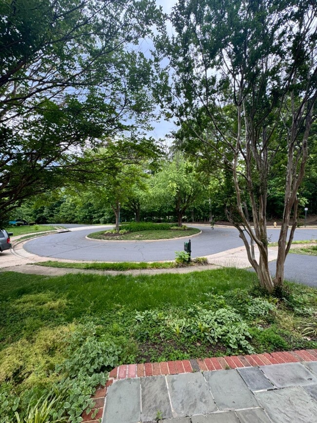 Building Photo - 12385 Cold Stream Guard Ct